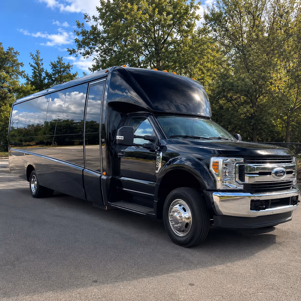 charter buses for large group cupertino prom transportation