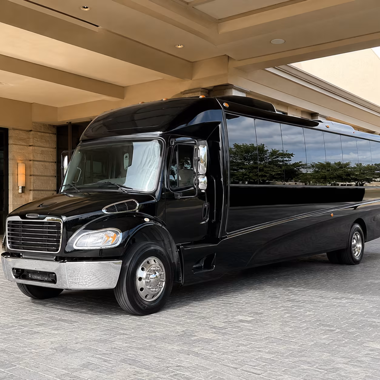 cupertino 30 passenger minibus