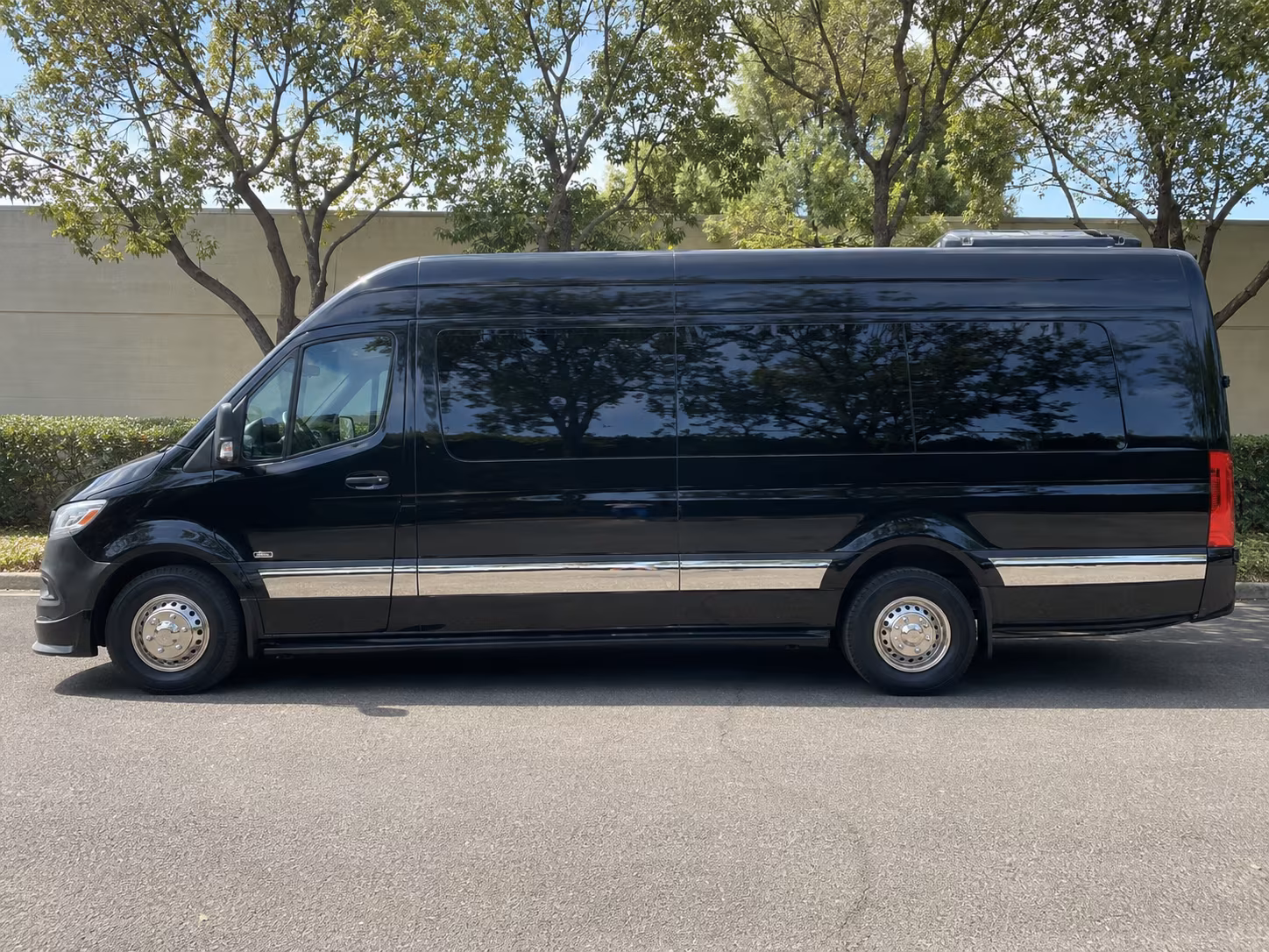 Cupertino Wine Tour & Brewery Transportation
