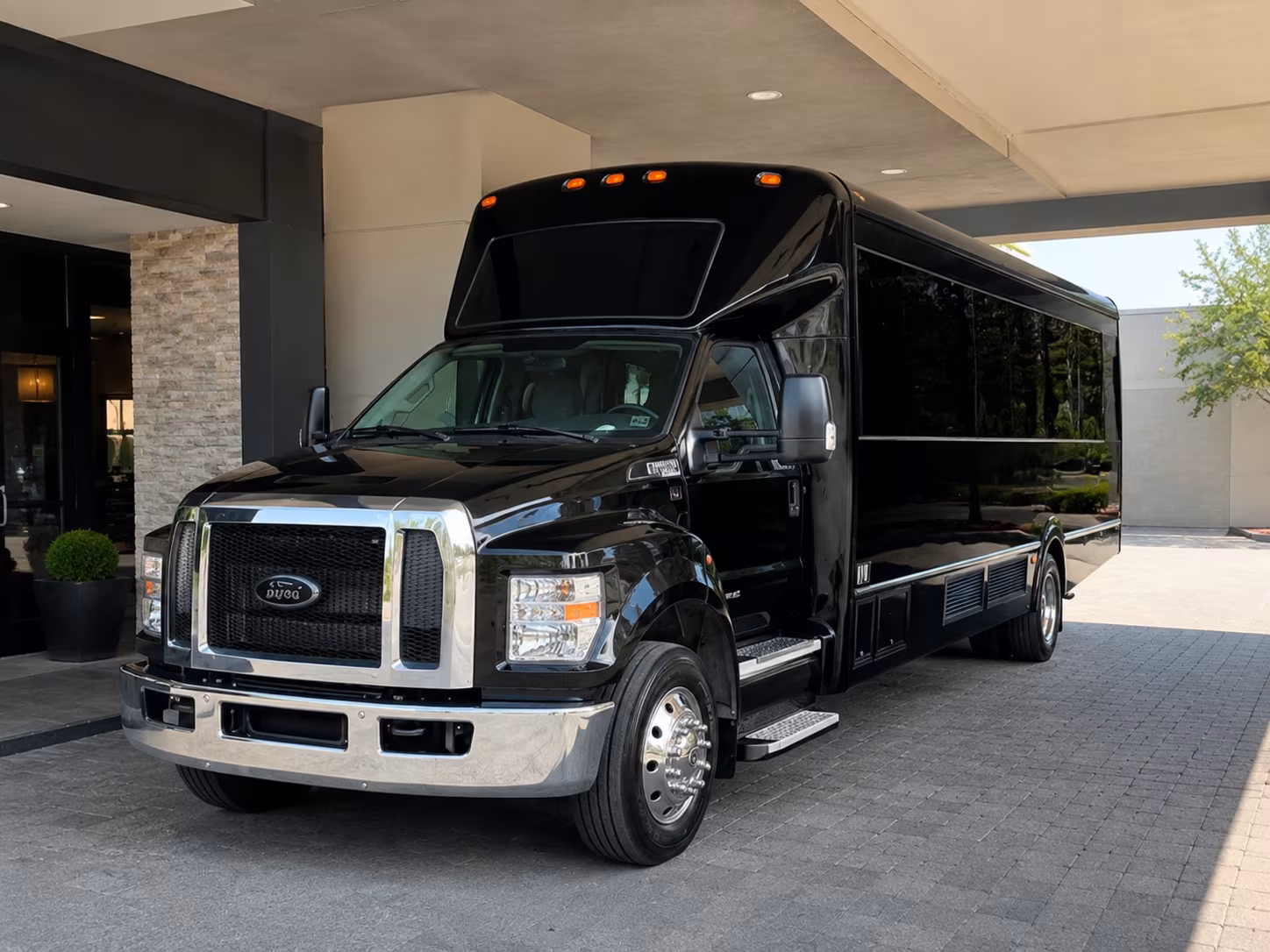 do extra stops add to the cost of a bus rental in cupertino