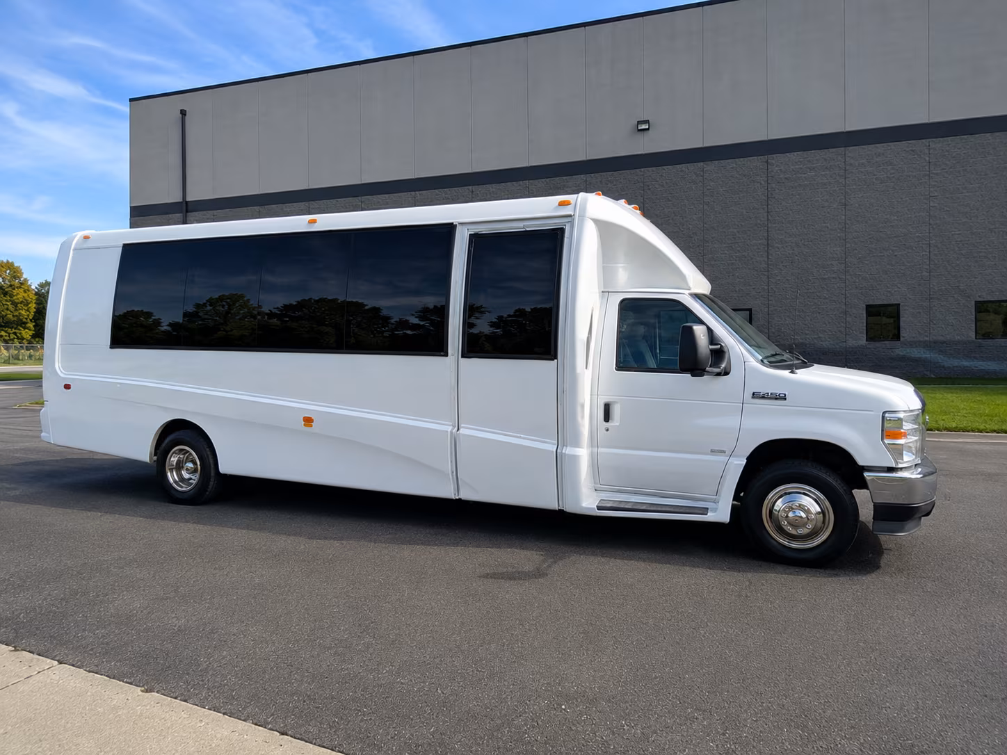 group transportation buses to concerts at levi s stadium in santa clara