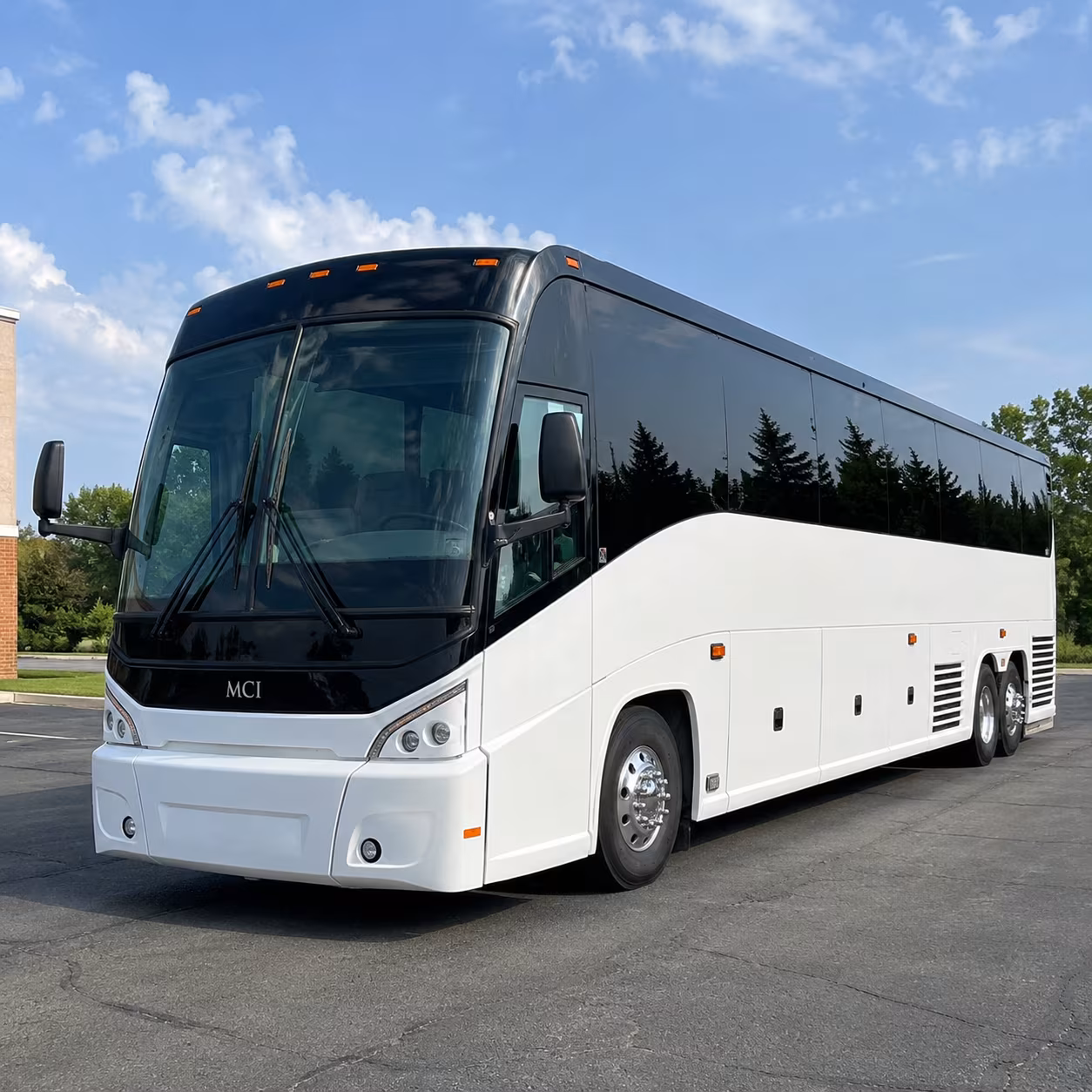 oakland international airport bus transfers for silicon valley travelers